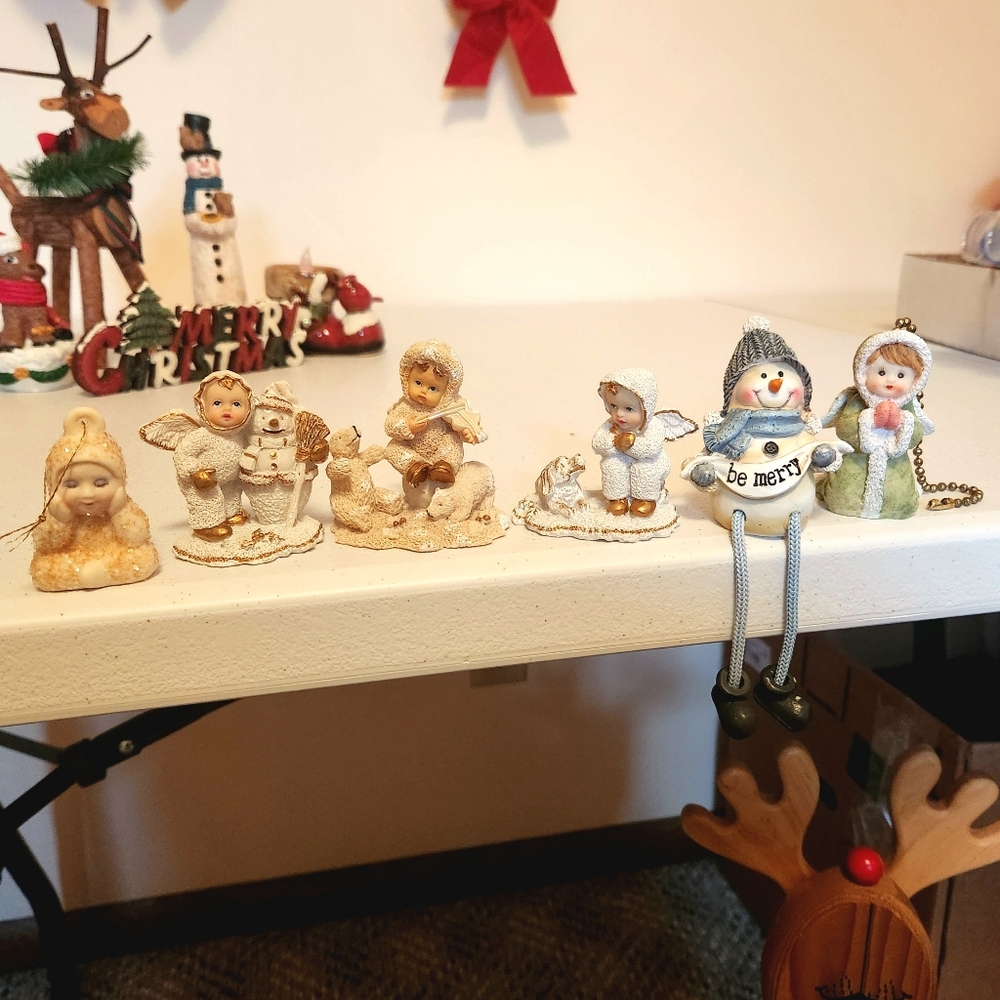 Christmas Snow Angels Angel Lamp Chain Snowman Bear Dog Puppy Figurine Miniature